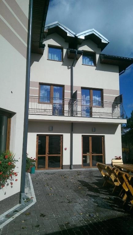 Hotel E7 - terrace and garden facilities